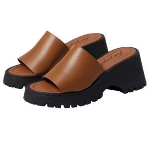 Free People Winona Wedge in Tan size 8